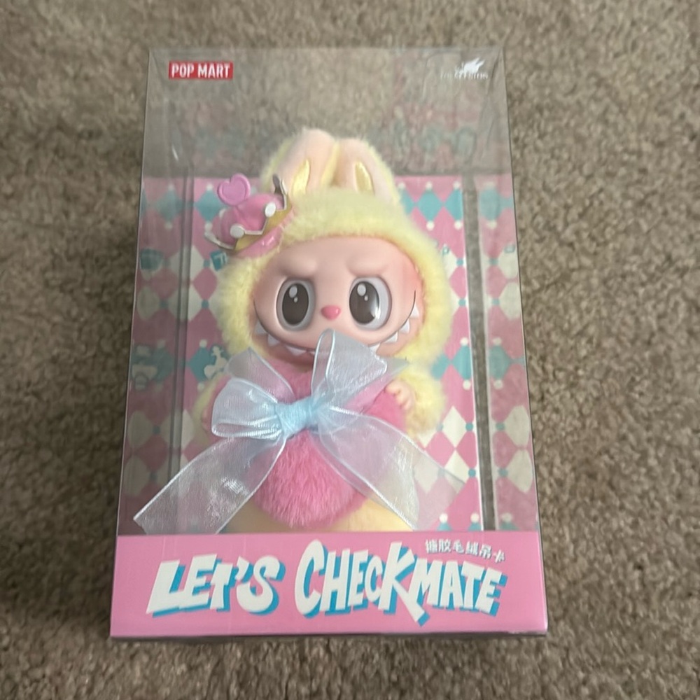 Popmart Labubu Let’s Checkmate Queen